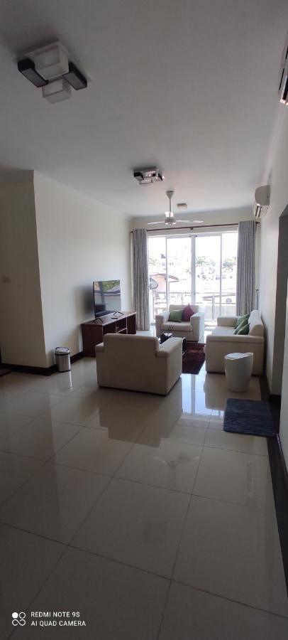 Asian Residencies @ Trillium, 7 Appartamento Colombo